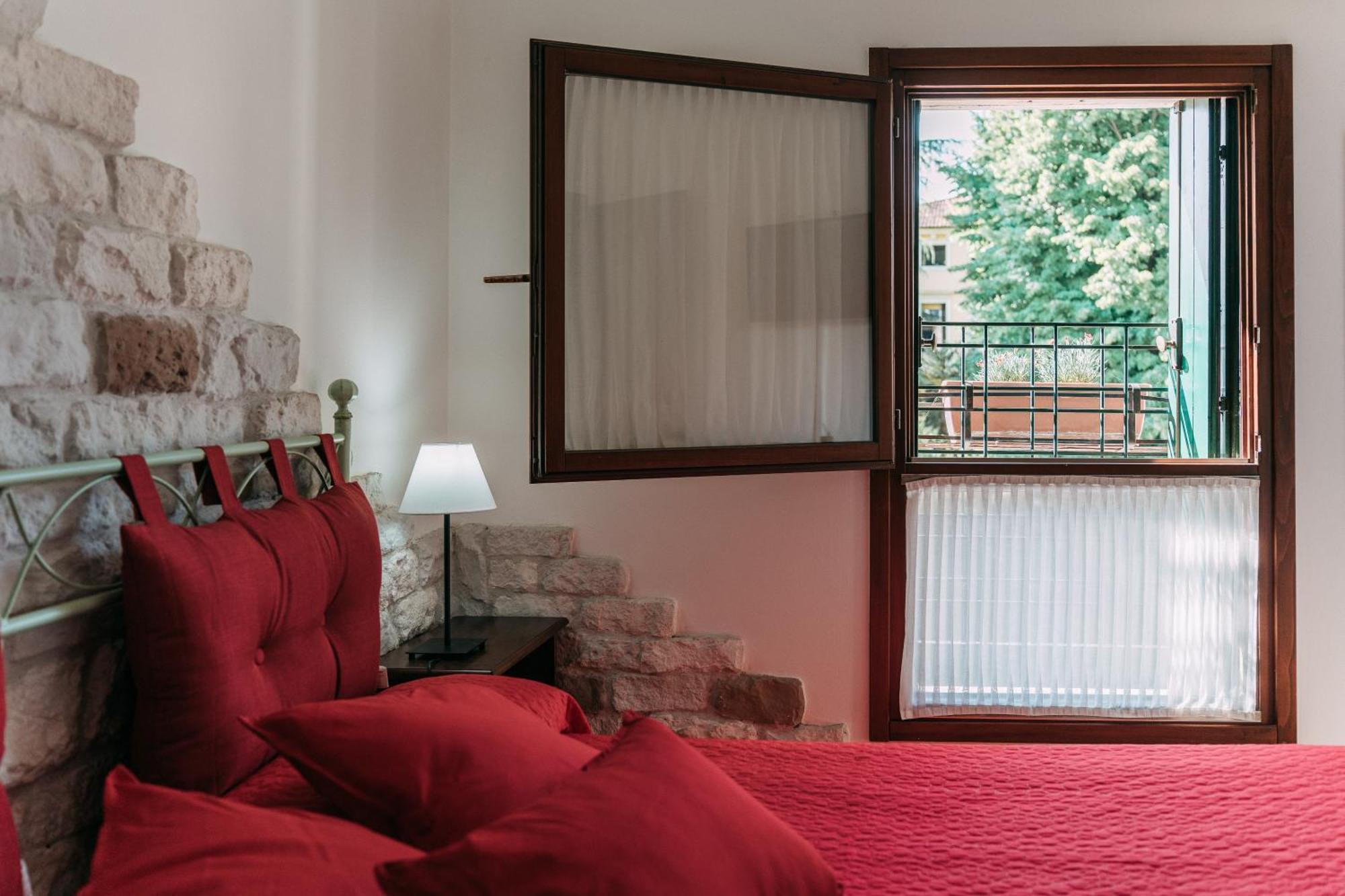 Palladio Apartment - Vista Fiume, In Centro Con Garage Vicenza Dış mekan fotoğraf